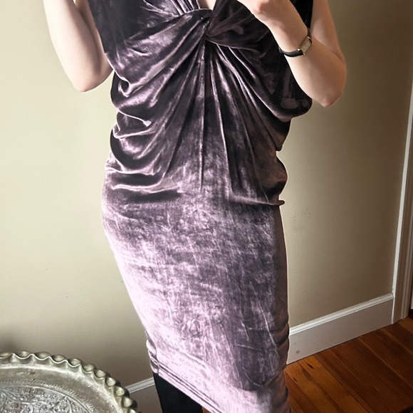Tia Cibani Italian velvet purple midi dress - Picture 3 of 7